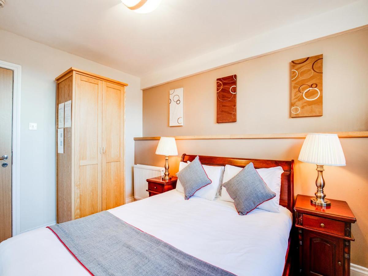 Drummonds Hotel Glenrothes Extérieur photo